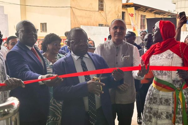 Cameroun :Minister Mbarga Atangana inaugurates the KKUMAYAS shopping center in Yaoundé