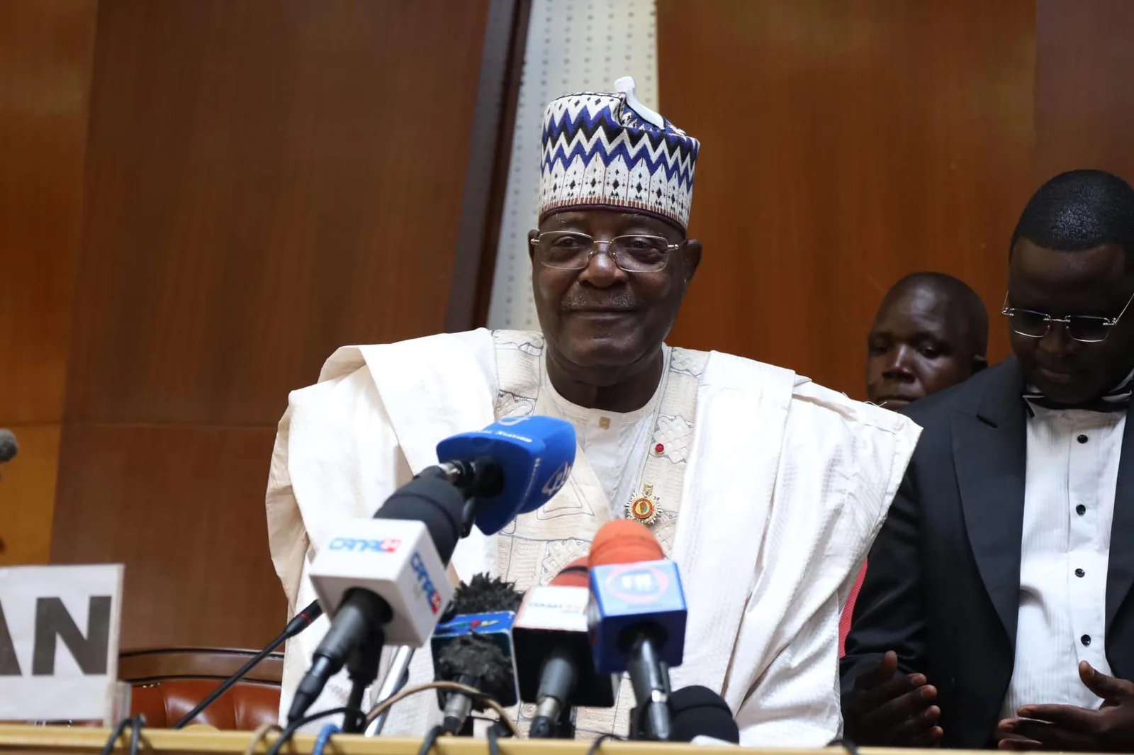 Cameroon: the National Assembly creates its radio and television