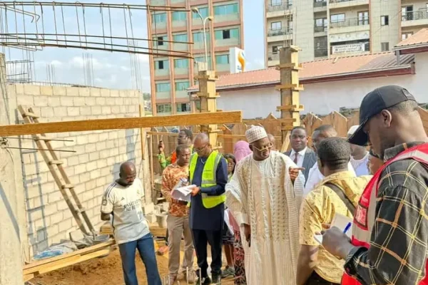 Housing in Yaoundé: the SIC relaunches a strategic project with its Italian partners