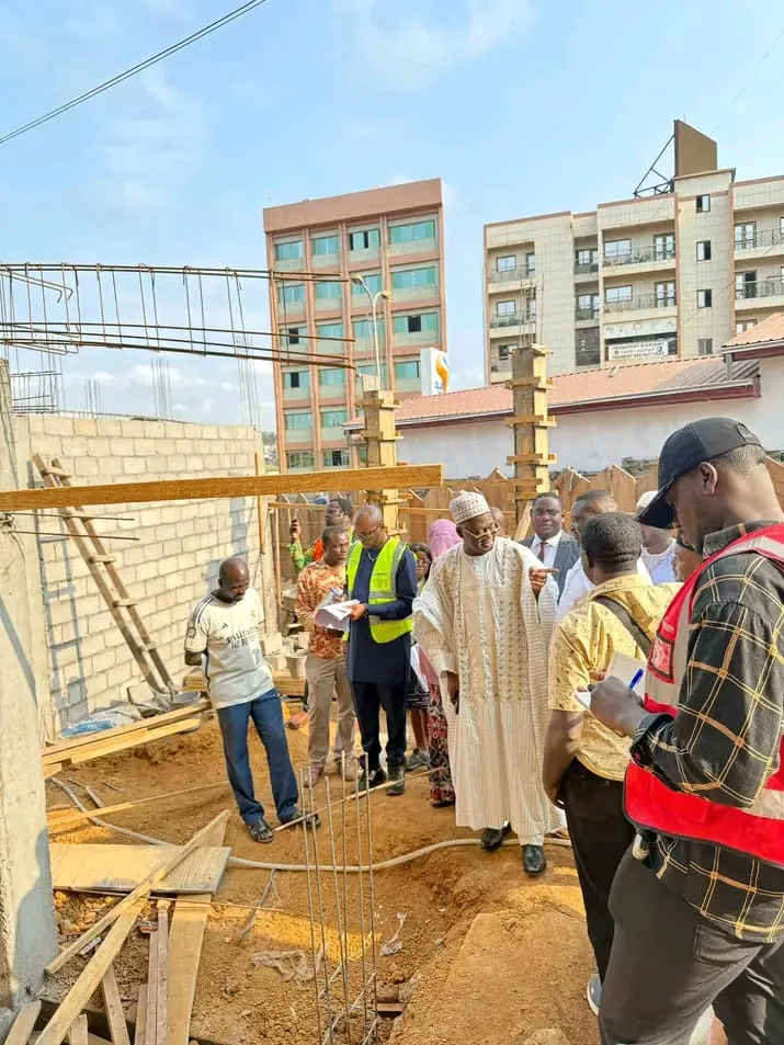 Housing in Yaoundé: the SIC relaunches a strategic project with its Italian partners