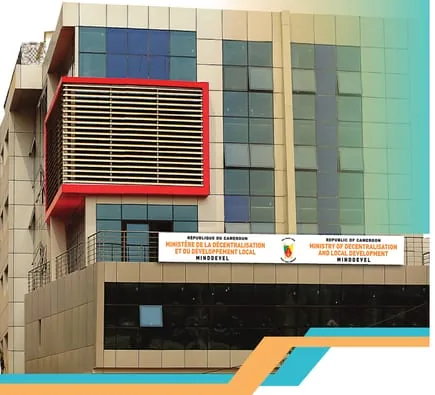 Local authorities: the organized bankruptcy of an abandoned public service