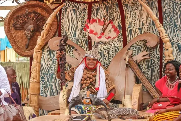 Cameroon: traditional chiefs send the sons and daughters of the West back to the school of traditional attribute usage
