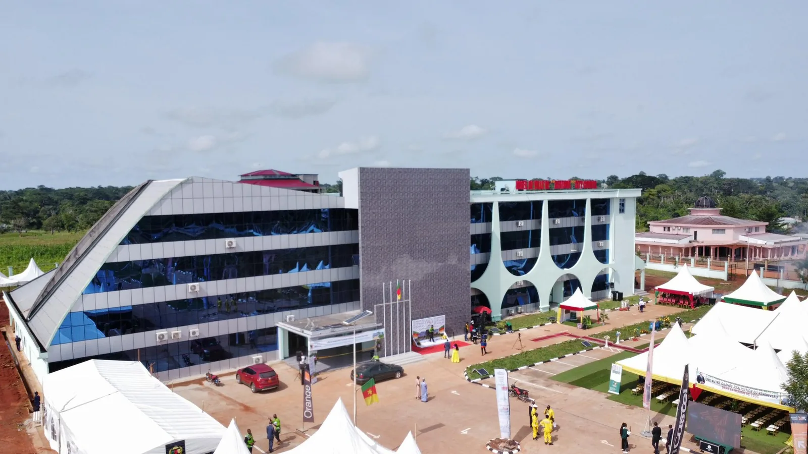 Cameroon: Bertoua equipped with a new city hall valued at 2.087 billion F