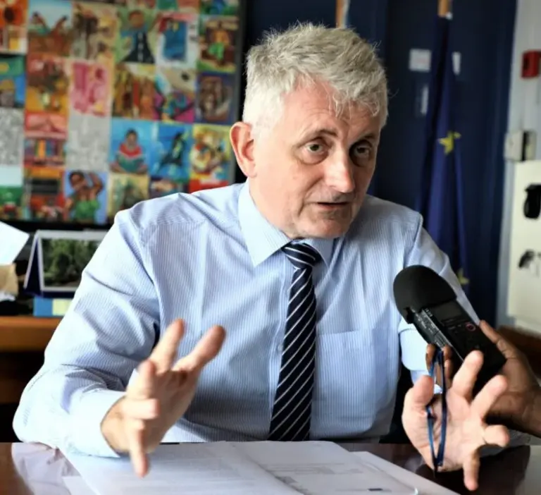 DR